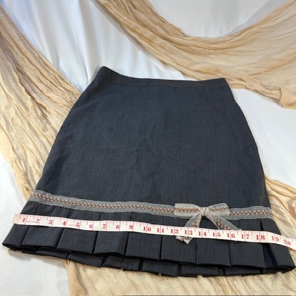 Banana Republic Womens Dark Gray Pencil Skirt Rose Ribbon Size 2 - Picture 4 of 9